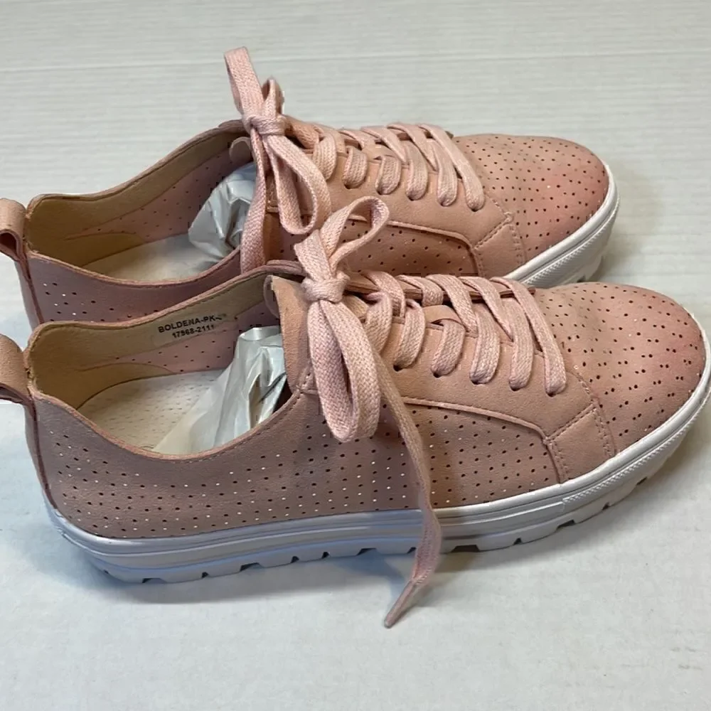 Patrizia by Spring step women’s casual ties shoe. Pastel pink. Size 6